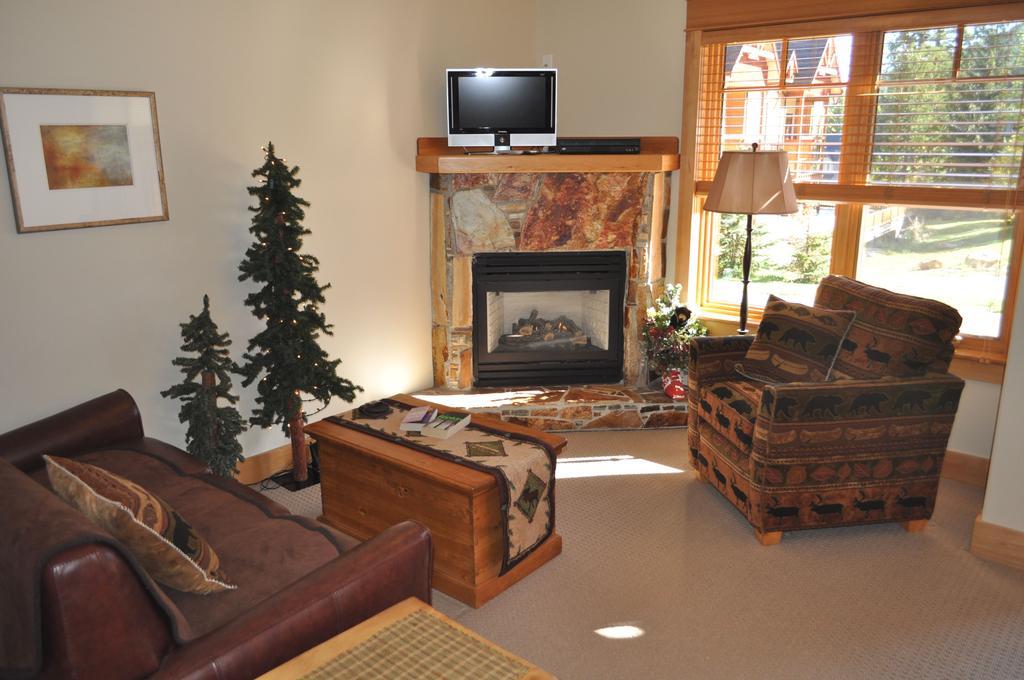 Red Mountain Village Condos Rossland Habitación foto