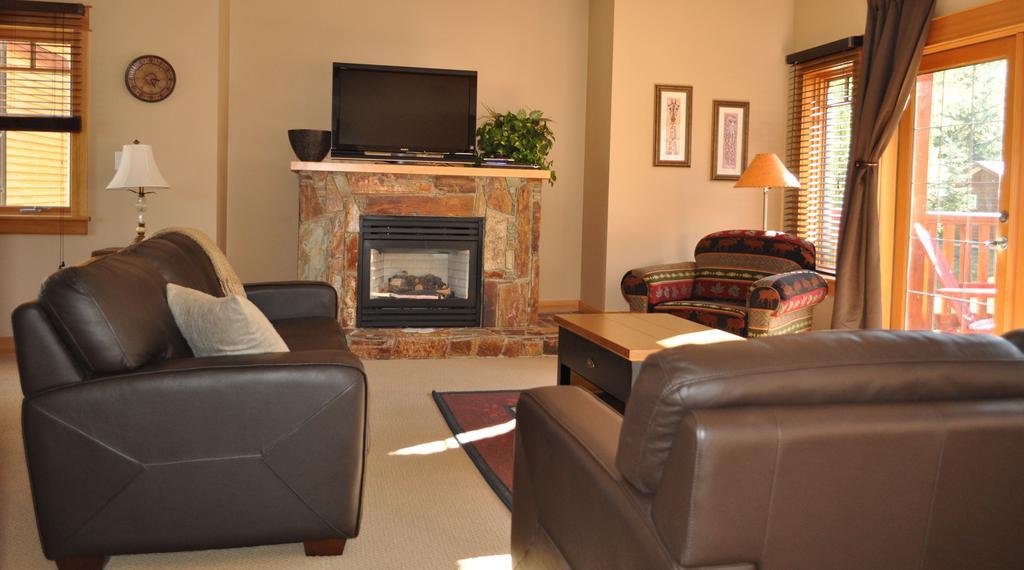 Red Mountain Village Condos Rossland Habitación foto